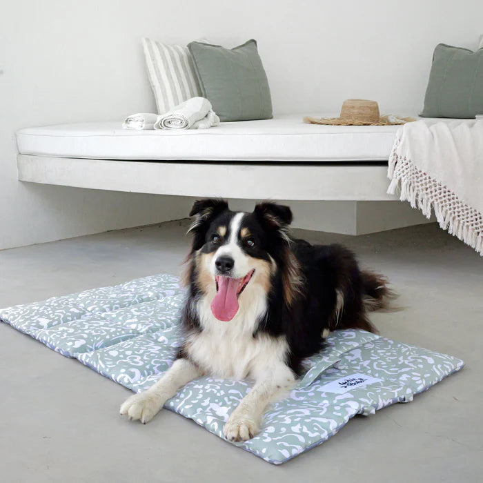 Neutral Brushstrokes Travel Mat